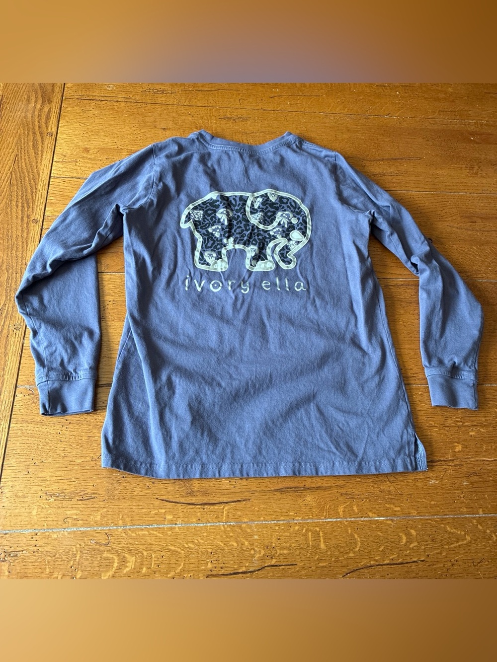 ivory ella Blue Long-Sleeve Tee with Leopard Elephant Graphic